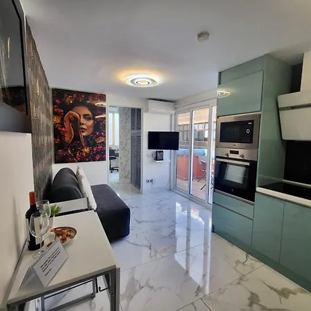 Apartman New Attic With Terrace And Air Conditioning At Canteras Parking Optional *